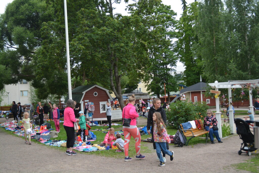 Vilttikirppis Mäki-Matin perhepuistossa Jyväskylässä