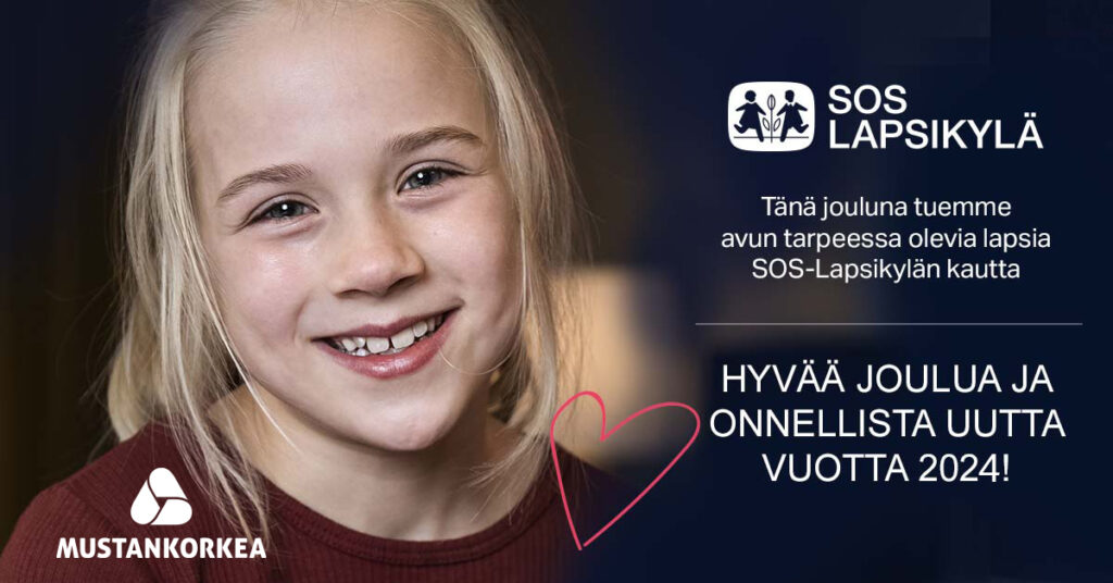 Joulukortissa iloinen pikkutyttö hymyilee kameralle.